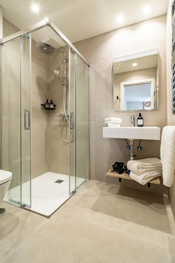 Apartment Seaclub Suites Estepona By Roomservices Spain
